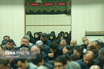 عزاداری امام حسین(ع) با حضور رئیس‌جمهور