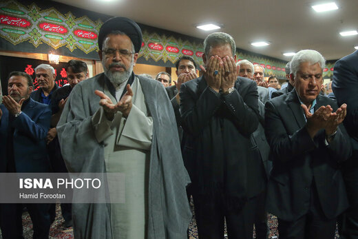 عزاداری امام حسین(ع) با حضور رئیس‌جمهور