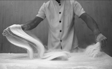 عکس | تلاش سرآشپز چینی برای تهیه نودل در عکس روز نشنال جئوگرافیک