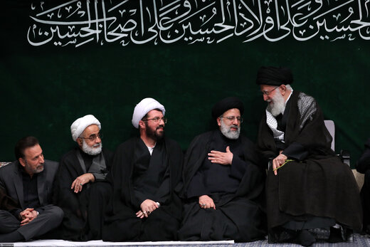 دومین شب مراسم عزاداری حضرت اباعبدالله الحسین علیه‌السلام در حسینیه امام خمینی(ره)