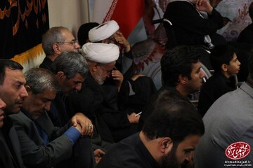 عکس | احمدی نژاد در مراسم شام غریبان حسینیه امام خمینی