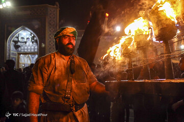 آیین مشعل‌گردانی در قم