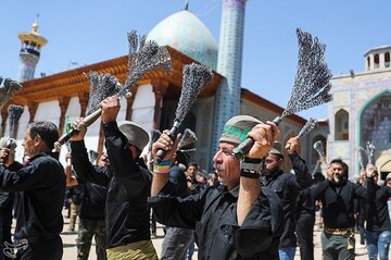 مراسم عزاداری تاسوعای حسینی در حرم شاهچراغ (ع)