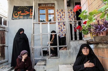 آیین علم بندان روز تاسوعا در روستای زیارت گرگان
