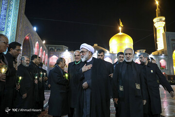 آیین خطبه‌خوانی شب عاشورا در حرم رضوی