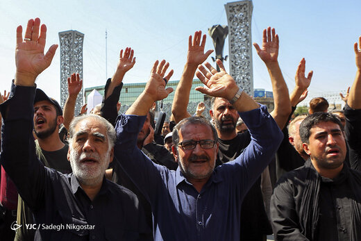 مراسم عزاداری روز عاشورا در میدان امام حسین(ع) تهران