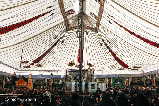 مراسم عزاداری روز عاشورا در امامزاده هارونیه اصفهان