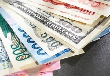 نماینده مجلسی که این همه ارز در خانه نگهداری می‌کند، مجرم نیست؟