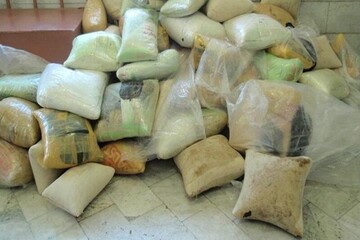 سه خودرو با ۲۲۱ کیلوگرم تریاک در یزد توقیف شدند