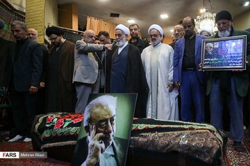 تشییع پیکر اسدالله عسگراولادی