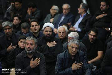 تشییع پیکر اسدالله عسگراولادی