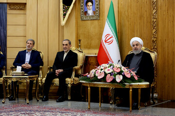 President Rouhani terms US' presence in Syria as illegal, interventionist

