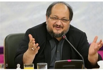 شریعتمداری: کارآفرینان ۳۰درصد یارانه دستمزد می‌گیرند