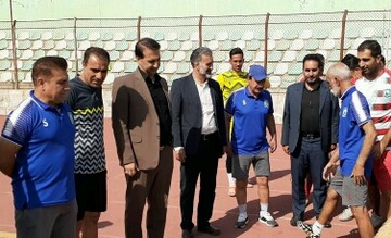 حضور مدیر کل ورزش جوانان لرستان در تمرینات تیم خیبر خرم آباد 