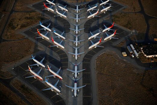 عکس هوایی از هواپیماهای بوئینگ ۷۳۷ مکس در فرودگاه بین‌المللی شهرستان گرنت در شهر موسس لیک ایالت واشینگتن آمریکا 