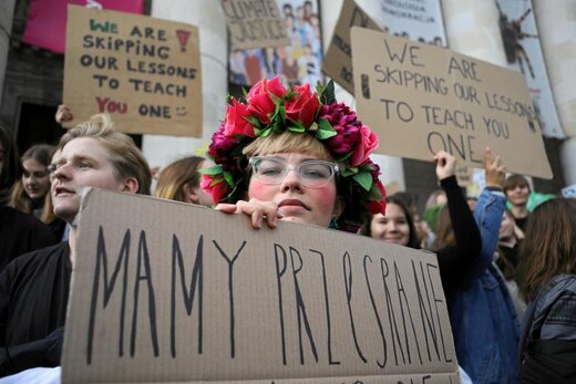 تظاهرات فعالان محیط زیست علیه تغییرات اقلیمی در لهستان