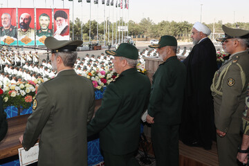 انطلاق الاستعراض العسكري في طهران وجميع المحافظات الايرانية/صور