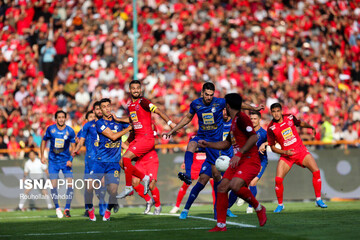 بازی تیم‌های پرسپولیس و استقلال در شهرآورد تهران