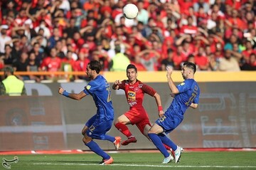 بازی تیم‌های پرسپولیس و استقلال در شهرآورد تهران