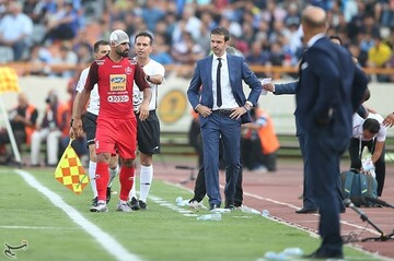بازی تیم‌های پرسپولیس و استقلال در شهرآورد تهران