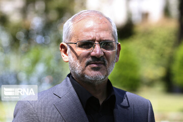 Education minister hails people’s connection with Islamic Revolution