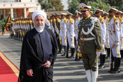 نماینده رهبری، در مراسم بدرقه روحانی پیش از سفر به نیویورک چه کسی بود؟ +عکس