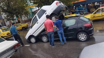 عکس | پراید روی سقف ۲۰۶ رفت