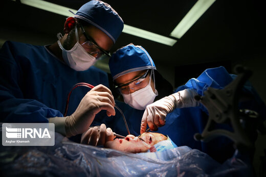 نخستین عمل جراحی بازسازی کامل صورت با استفاده از تکنولوژی‌های نوین