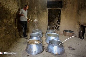 برداشت انگور و تولید شیره در دره جوزان