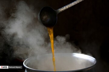 برداشت انگور و تولید شیره در دره جوزان