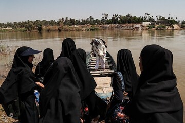 با شروع سال تحصیلی جدید ادامه این روند دانش‌آموزان و معلمان را مجبور می کند از قایق‌های محلی غیر استاندارد برای جابه‌جایی استفاده کنند
