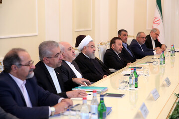 دیدار روحانی با نخست‌وزیر ارمنستان