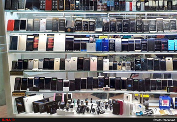 قیمت انواع تلفن همراه/ آیفون و سامسونگ چند؟