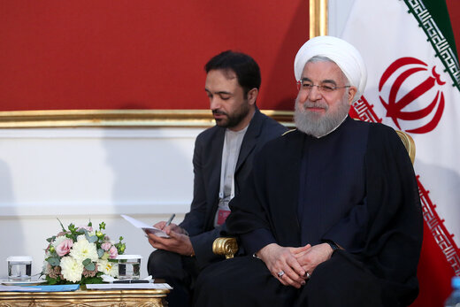 دیدار روحانی با رئیس‌جمهور قزاقستان