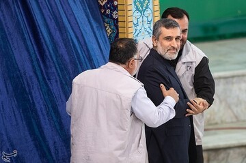 سردار امیرعلی حاجی زاده فرمانده هوا فضای سپاه در نماز جمعه تهران