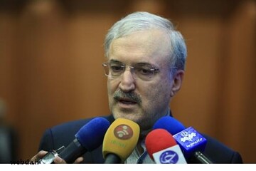 انتقاد وزیر بهداشت از ائمه جمعه: می‌گویند دارو گران است ولی نمی‌پرسند چطور با تحریم، دارو تهیه می‌کنید