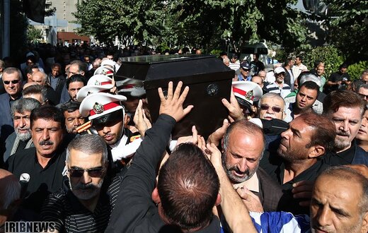 مراسم تشییع پیکر جعفر کاشانی
