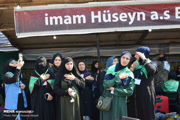 ورود زائران خارجی اربعین حسینی به مرز زمینی آستارا