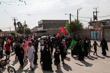 حرکت کاروان پیاده‌روی ۴۰ هزار نفری اهواز