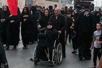 حرکت کاروان پیاده‌روی ۴۰ هزار نفری اهواز