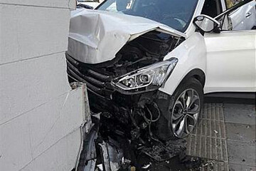 عکس | صحنه تصادف شدید سانتافه با دیوار!