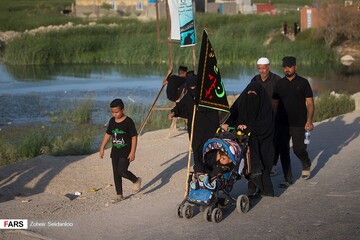 زائران اربعین حسینی در منطقه چبایش عراق