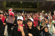 عکس | دوقلوهای سریال "پایتخت" در ورزشگاه آزادی