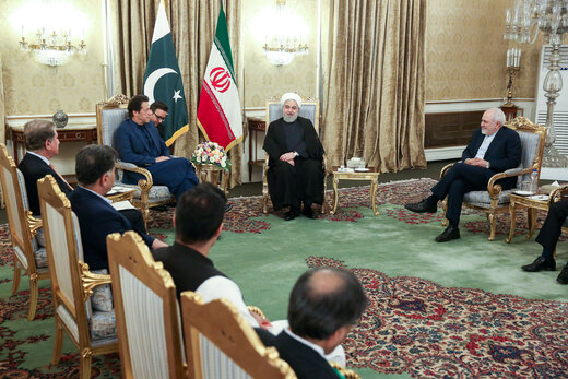 دیدار روحانی با نخست وزیر پاکستان