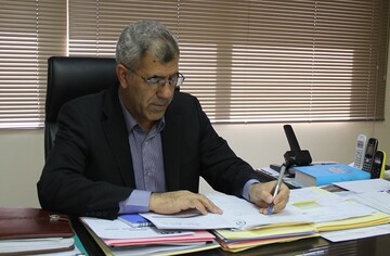 رئیس دانشگاه صنعتی شریف:بدلیل شرایط اقتصادی روز،برای حفظ وجذب استاد مشکل داریم