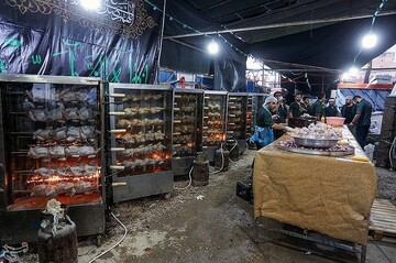 موکب‌های خدمت رسانی به زائرین اربعین حسینی در اطراف بین‌الحرمین