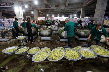 موکب‌های خدمت رسانی به زائرین اربعین حسینی در اطراف بین‌الحرمین