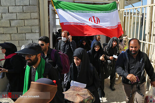 بازگشت زائران اربعین حسینی از مرز مهران