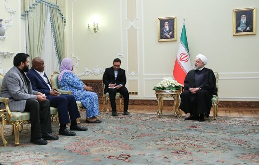 روحانی: دوستان ما مواضع قاطع‌تری در مقابل اقدامات غیرانسانی آمریکا اتحاذ کنند