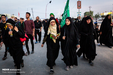 ۴۰ درصد زائران اربعین امسال زنان بودند